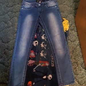 Blue jeans with diamond studs